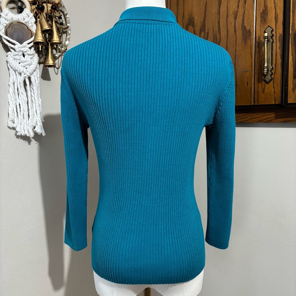 Vintage Y2K Teal Rhinestone 3/4 Sleeve Ribbed Top Shirt Size Small Cable & Gauge - Picture 4 of 10